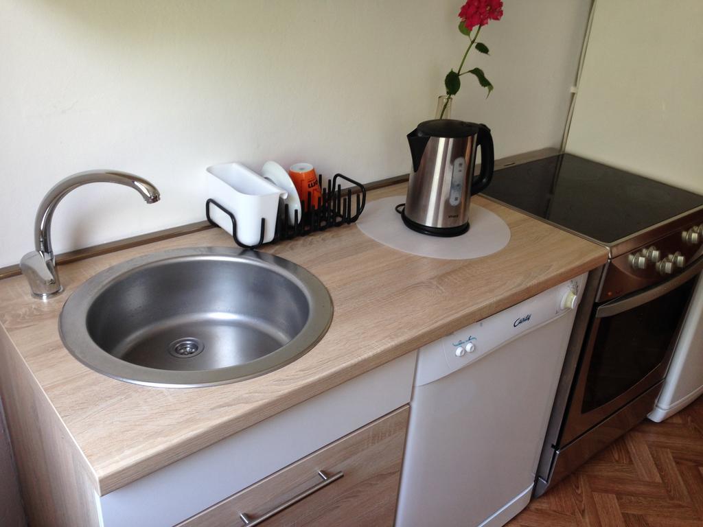Guest House Sea Breeze Sveti Stefan Ngoại thất bức ảnh